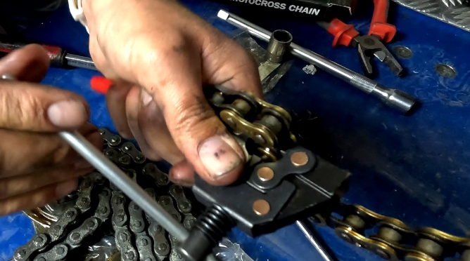 Replace Step 28 chain kit